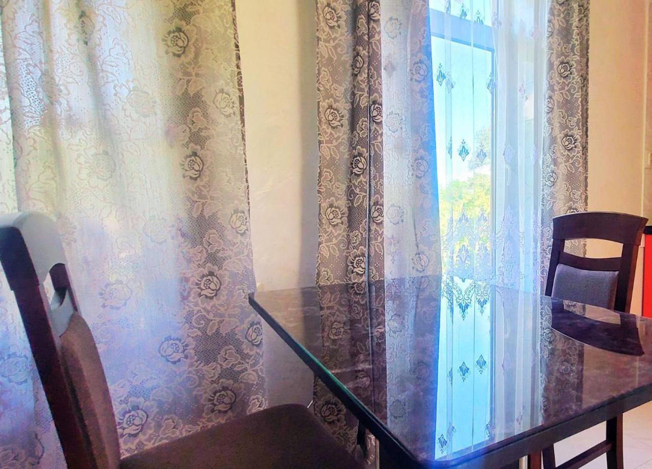 Апартаменти В Будиночку Біля Софіївського Парка อูมาน ภายนอก รูปภาพ